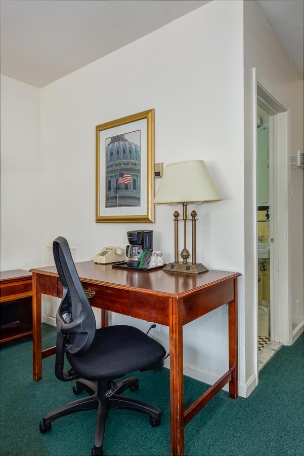 The Inn Of Rosslyn Arlington Ngoại thất bức ảnh